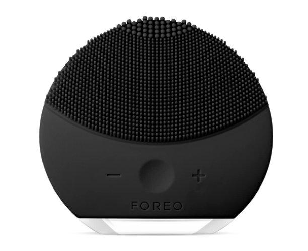 Vibrating Facial Brush- Powered by Foreo